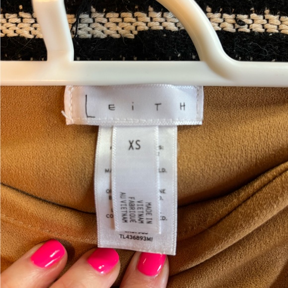 Leith Tie Waist Paper Bag Pants. - Picture 10 of 16